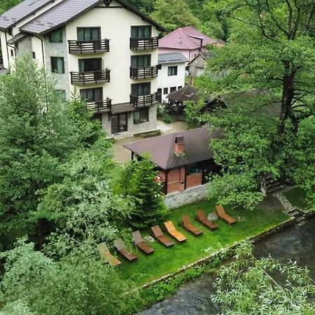 Casa Valea Cernei Hotel Isverna Buitenkant foto