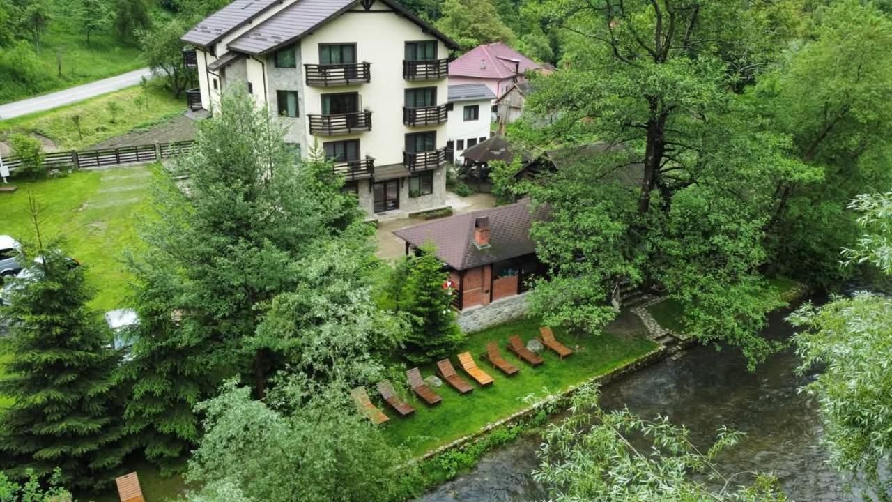Casa Valea Cernei Hotel Isverna Buitenkant foto