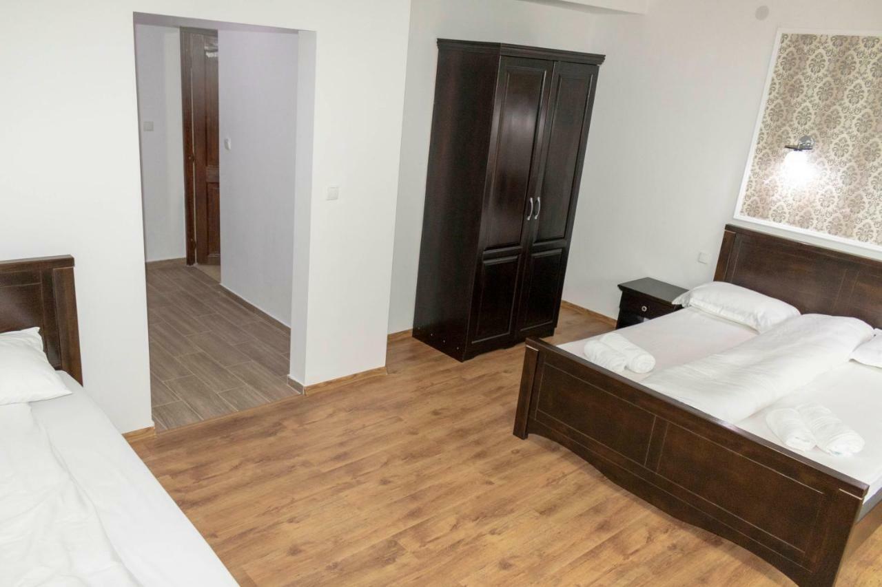Casa Valea Cernei Hotel Isverna Buitenkant foto